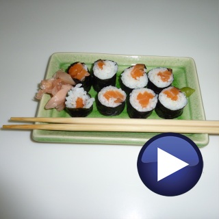 Sake maki (rollitos de sushi de salmón)