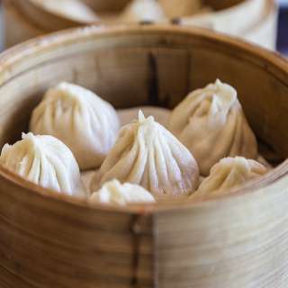 "Dumplings" con caldo "Xiaolongbao"